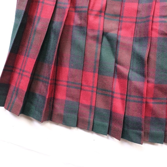 Red and Green Plaid Pleated Kilt Made in Scotland Pure New Wool sz 18 UK - Picture 10 of 10